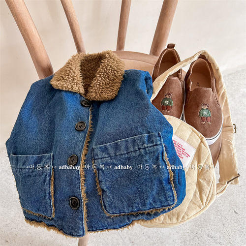  new children's clothing autumn and winter clothing children's Korean style denim lamb velvet thickened vest girls winter clothing 122623