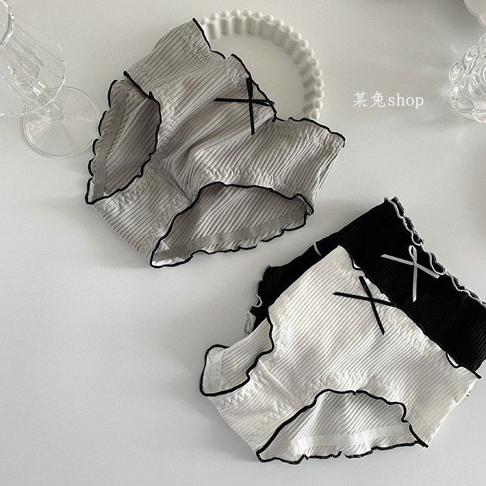 Girls' Underwear Pure Cotton Sexy Mid-Low Waist Japanese Style Black and White Women's Underwear Students Soft and Cold Style