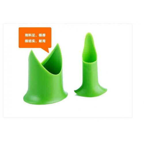 Household plastic seed scooper, creative fruit and vegetable corer, kitchen core removal tool, pepper seed remover is not spicy