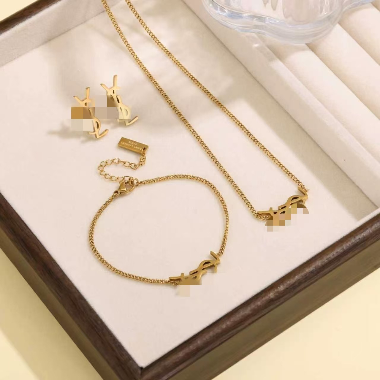 Qadın üçün retro bilərzik dəsti, 5 aksesuar, YSL hərfli