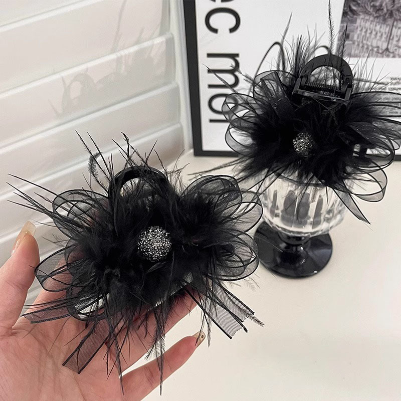 Clip de agarre de pluma grande, parte posterior de la cabeza, medio atado, horquilla para el cabello, otoño e invierno femenino, temperamento de alta calidad, clip de tiburón, tocado, horquilla