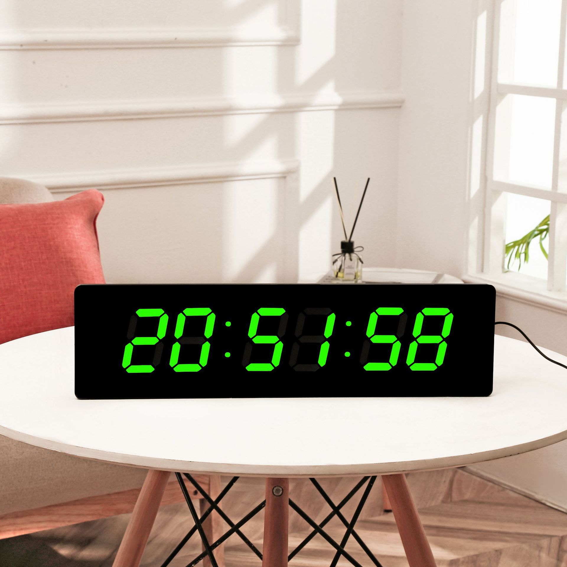 Control remoto transfronterizo cuenta regresiva reloj electrónico LED reloj de mesa digital reloj de pared simple reloj de pared digital fábrica fuente