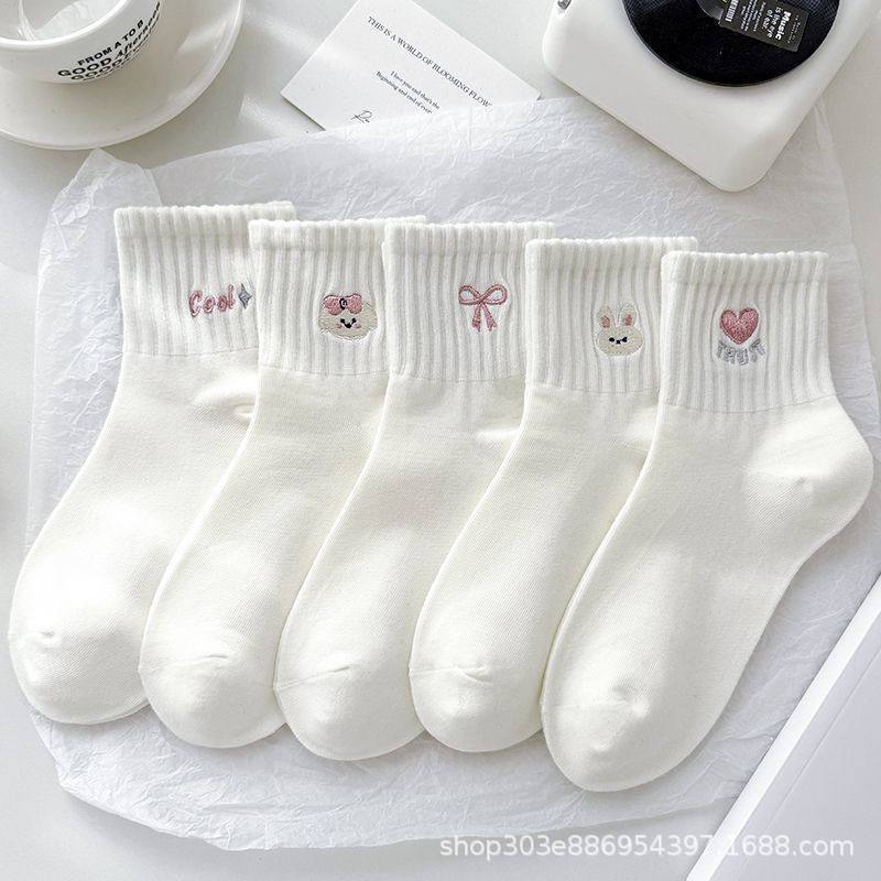 Women's New Mid-Tube Solid Color Socks, Trendy on Instagram, Sweat-Absorbing Sports Socks, Cute Versatile Socks with Hearts