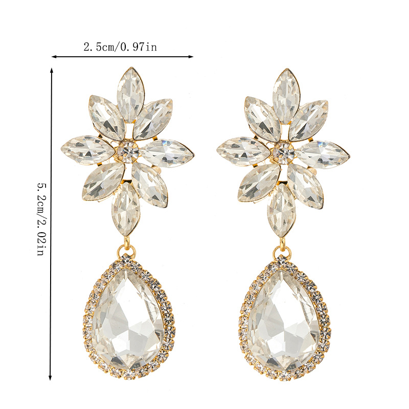 retro fashionable elegant earrings drop-shaped
