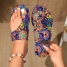 跨境大码民族风凉拖鞋女2024夏季新款平底印花套趾罗马风格平跟