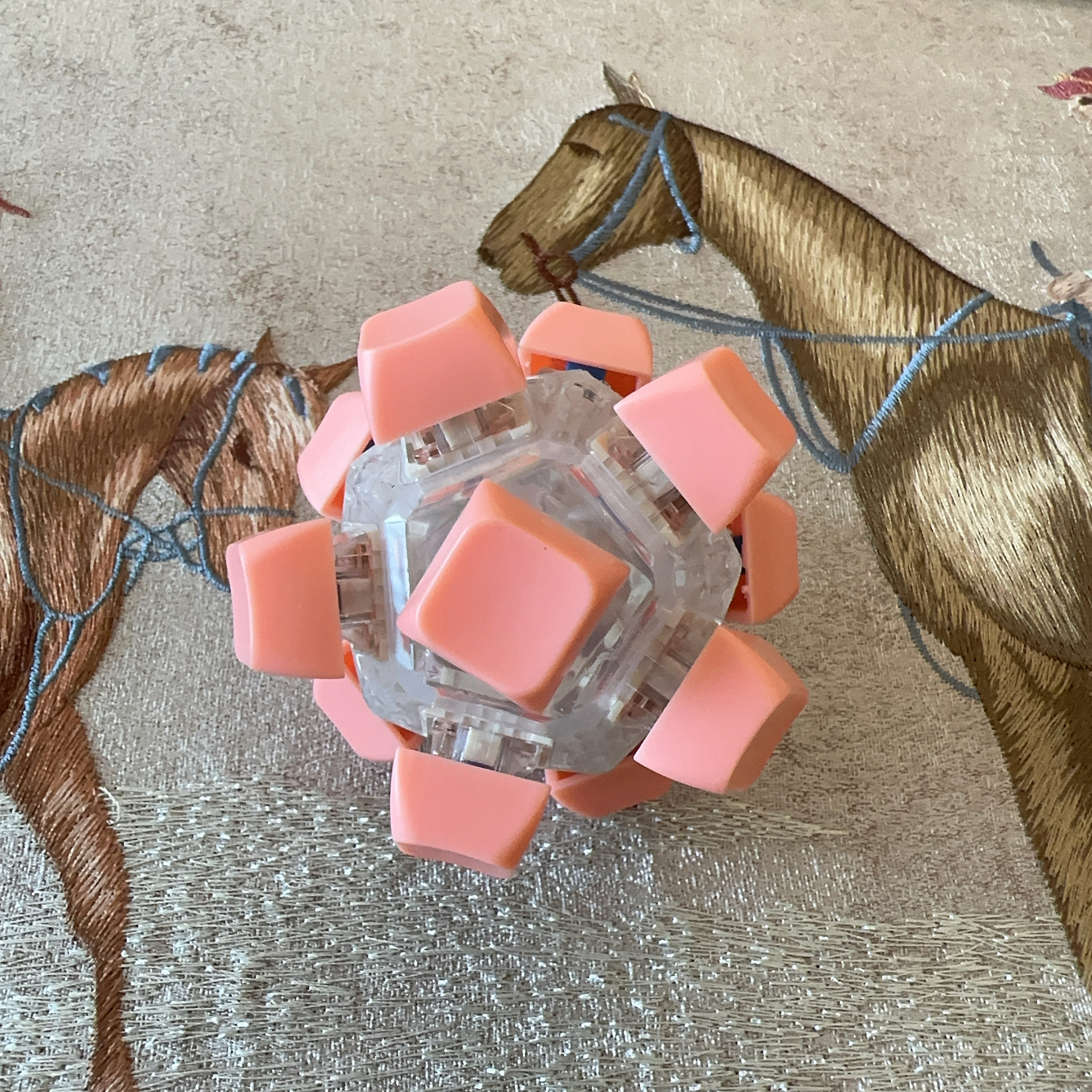 12-key transparent shell-pink cap