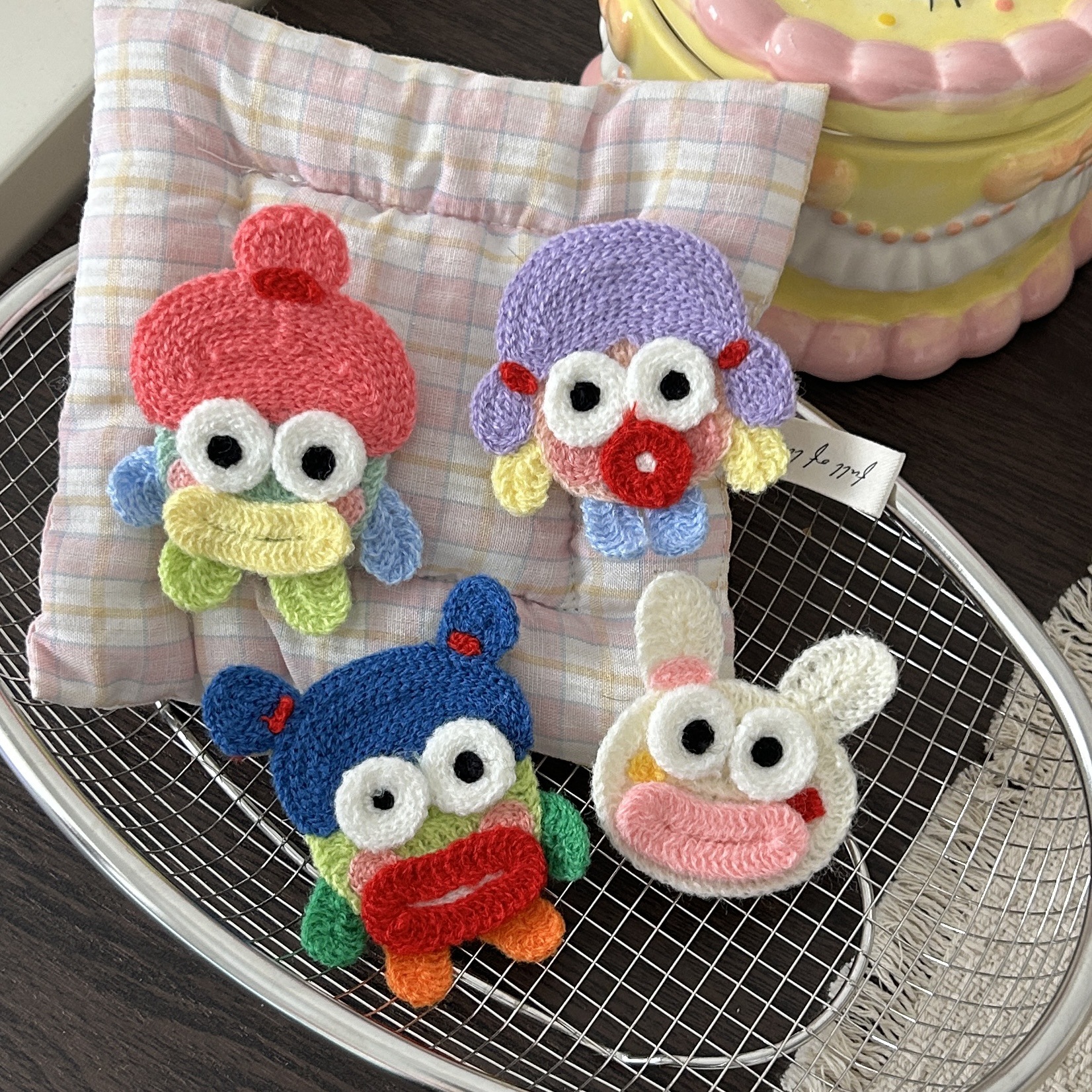 Cute and Quirky Cartoon Hair Stickers with Big Eyes and Sausage Lips, Knitted Bangs Stickers for Students and Girls