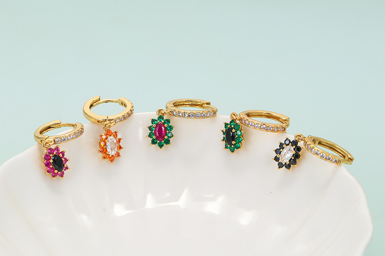 10g Weight Electroplating Gold Plating Process Copper Ear Needle Material 18K Real Gold Plated Plating Material Zircon Inlay Material Fashion Retro Earrings Geometric Flower Diamond Copper Drop Earrings