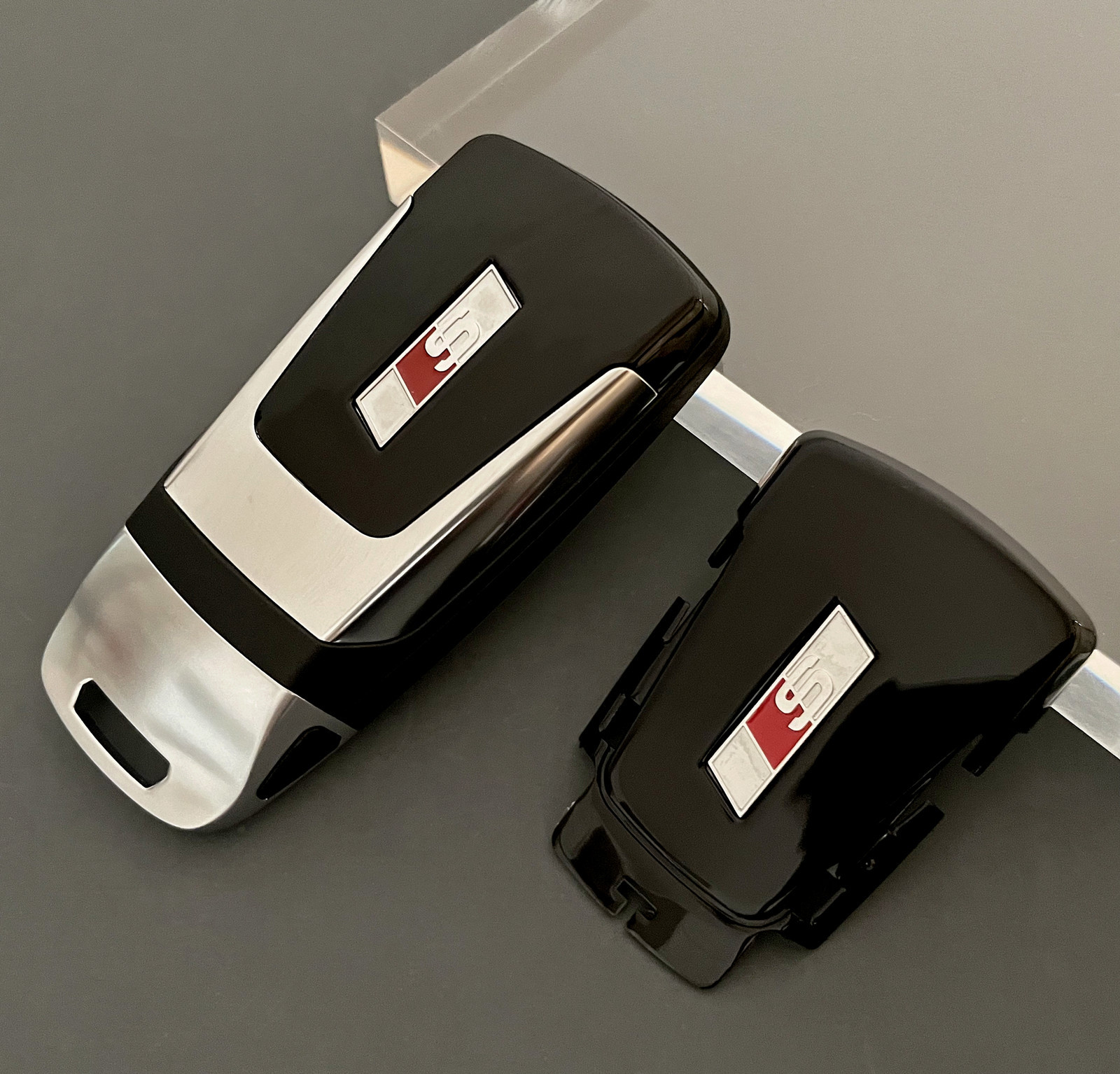 New Audi A4L A5 Q5L Q7 Tt Original Key Upgrade Rs S Key Piano Black Red White Back Cover Shell