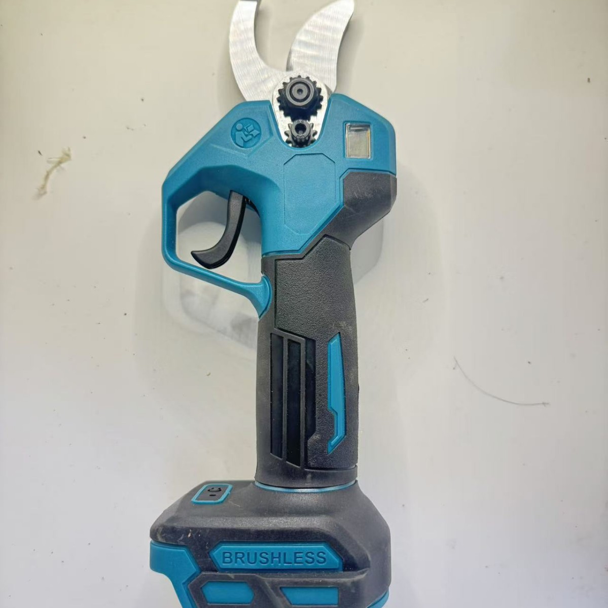 Nuevo corte de ramas cortar árboles frutales tijeras eléctricas tijeras eléctricas inalámbricas rápidas al aire libre tijeras eléctricas de jardín fabricantes al por mayor