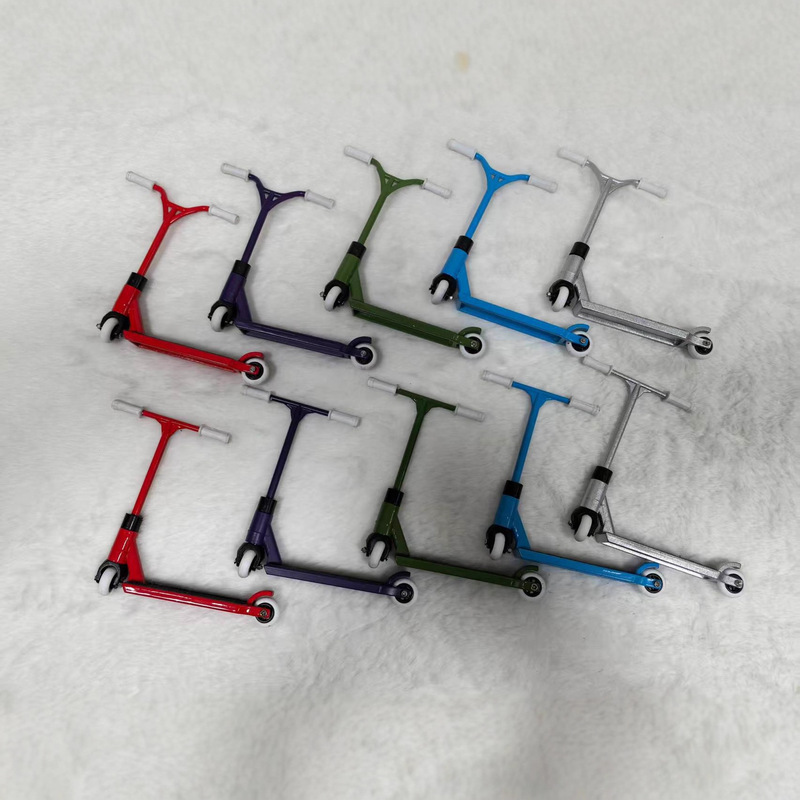 Cross-Border Products Children's Mini Simulation Alloy Small Scooter Finger Scooter Desktop Fingertip Sliding Balance Car