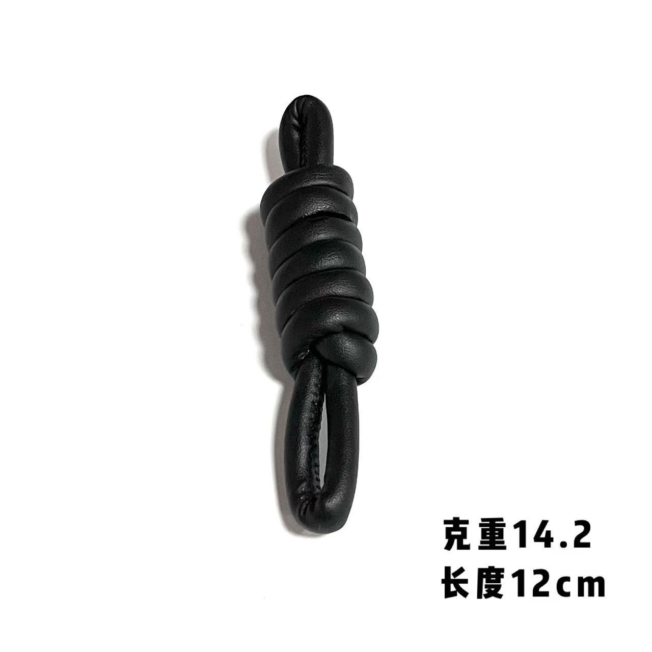 手机挂绳户外云朵抽绳水桶包斜挎单肩链条多巴胺