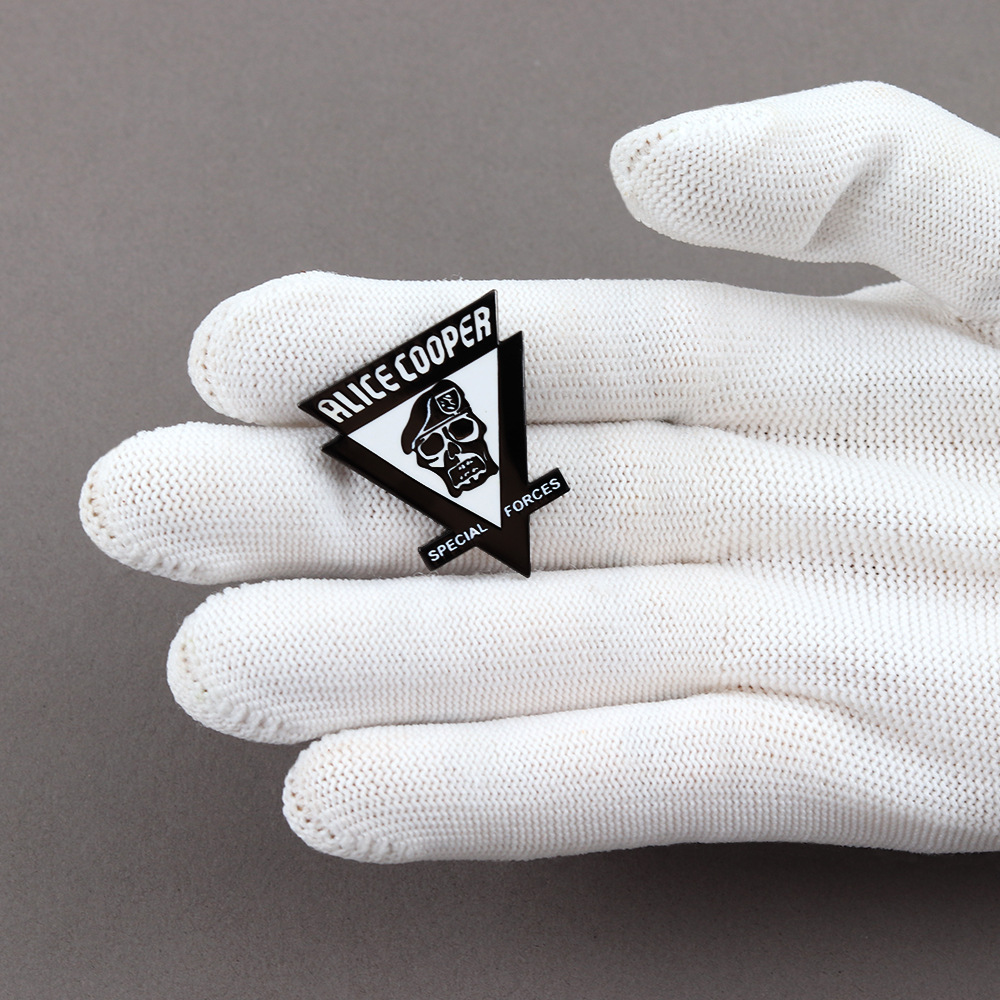 American Rock Singer Alice Cooper Brooch Music Album Special Forces Badge Band Peripheral Accessories