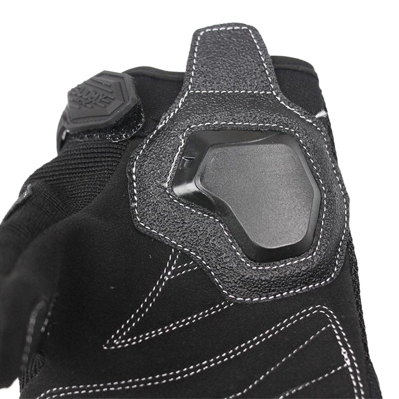 夏のオートバイの手袋の薄いタイプのネットの目は通気性があります。