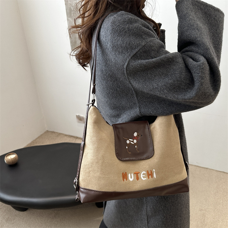 2024 nueva mochila de hombro de dibujos animados encantador bolso de brazo grande bolso de mano esmerilado bolso de mujer