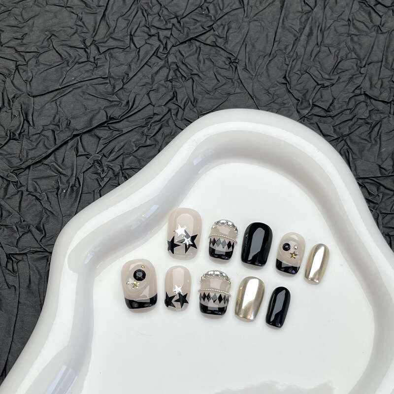 Purely Handmade Wearable Nails, Dark and Personalized Black Diamond Elegant, Short Style, Sweet and Cool Girl, Cheap Wearable Nail Polish