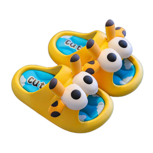 New Children's Slipper with Poop Sensation, Cute Cartoon Design for Summer, Non-Slip Indoor Shower Slippers with Soft Sole, Wholesale