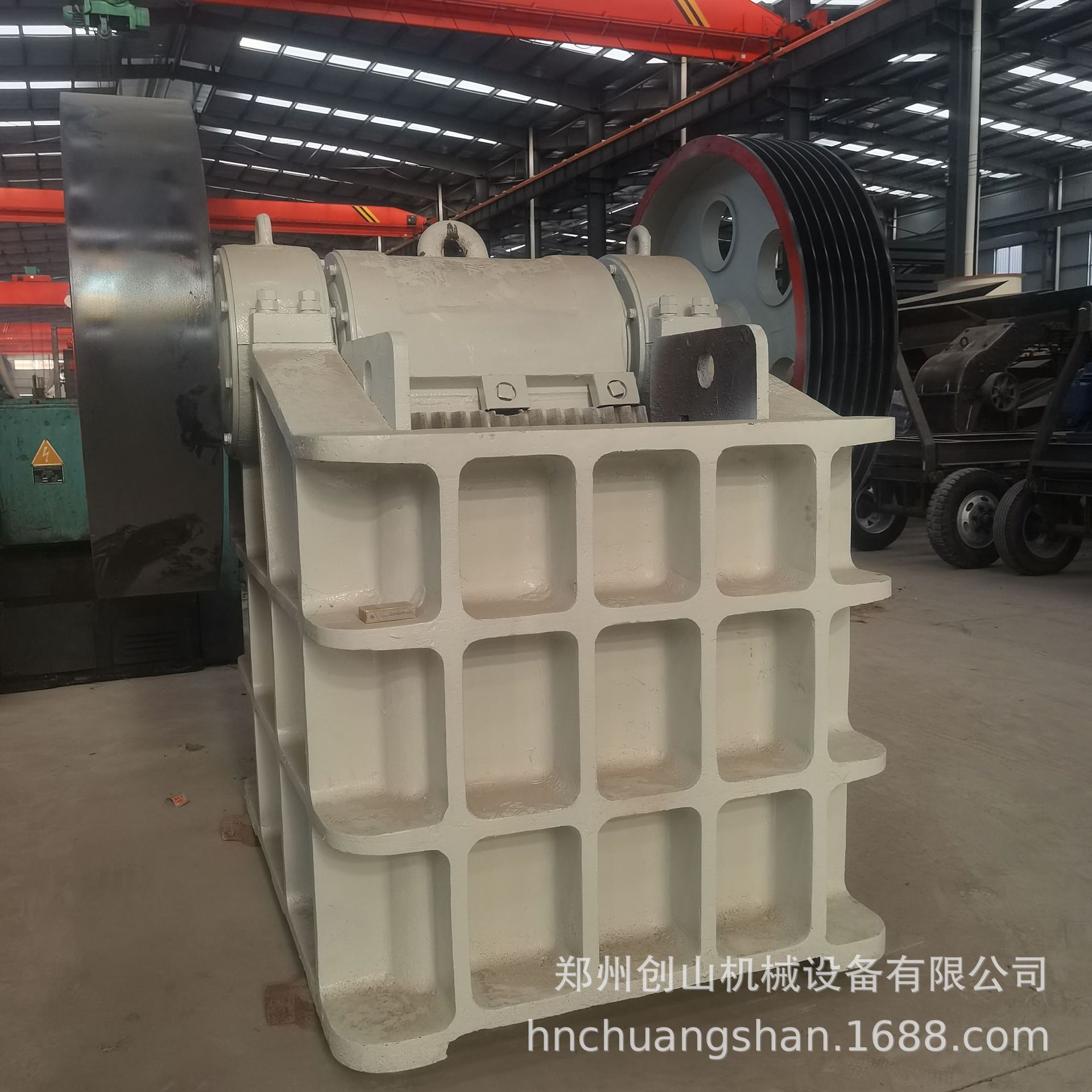 供应鄂破机石料破碎机振动破碎机小型破碎机鄂破碎石机鄂破机配件