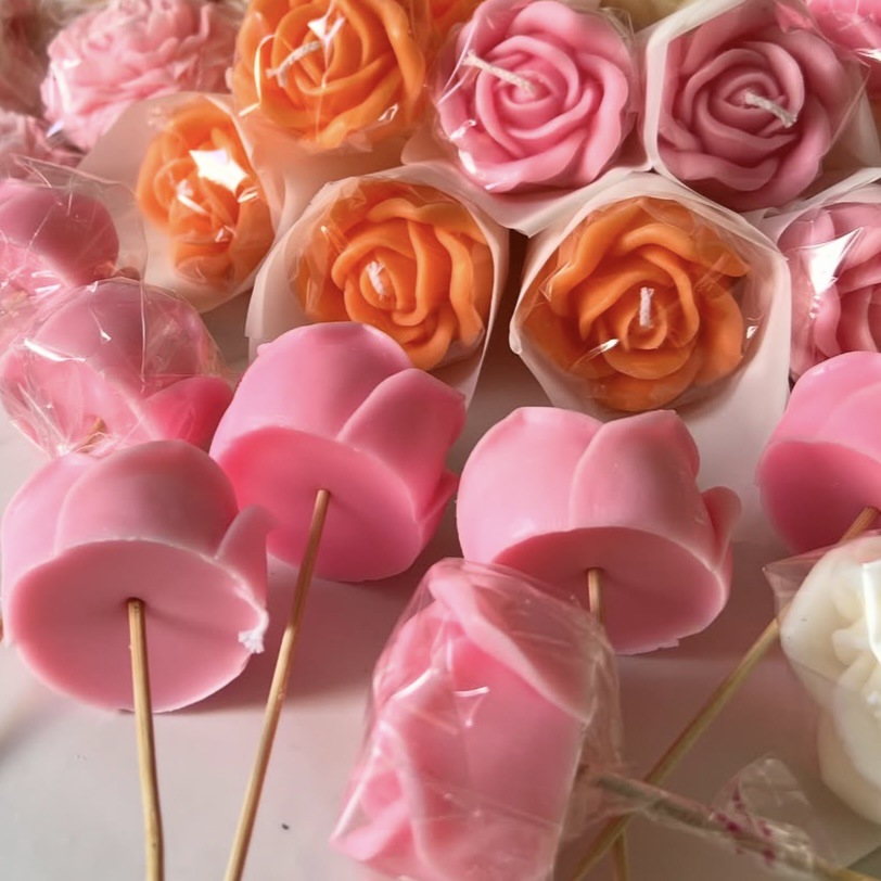 Vela decorativa artesanal perfumada de rosas, sem fumaça, ideal para o Dia dos Namorados, aniversários e outras ocasiões. Venda por atacado._voghion.com