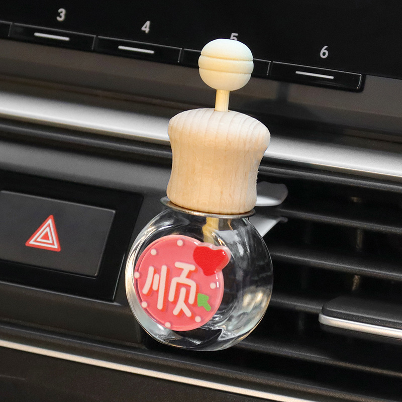 Clip de aromaterapia de coche, texto auspicioso, botella vacía, botella volátil, decoración de salida de aire de coche, fragancia de coche linda de dibujos animados