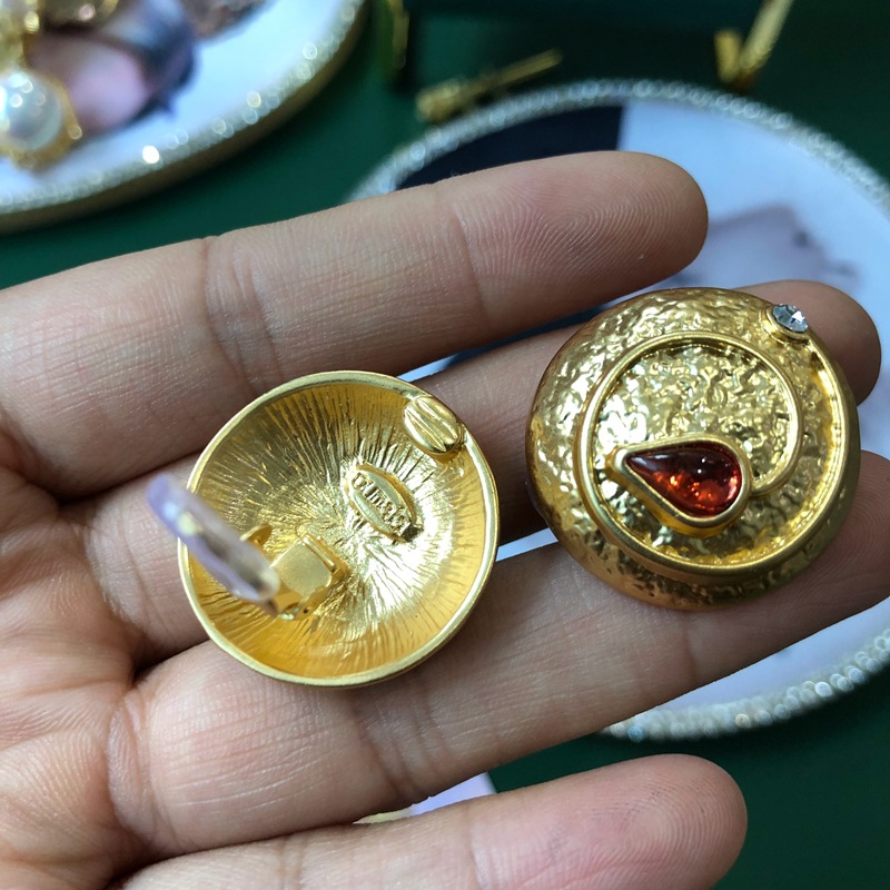 Alloy Material Geometric Pattern 1 Pair Retro Geometric Alloy Plating Artificial Diamond Women's Earrings