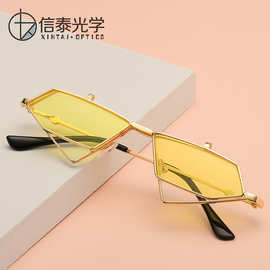 新款个性翻盖太阳镜三角金属小框潮流墨镜男女通用多边形双片眼镜