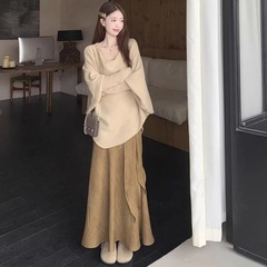 怠惰なスタイルのバットスリーブルーズ長袖セーター雰囲気リボンスカート女性の春の新しいファッションスーツ
