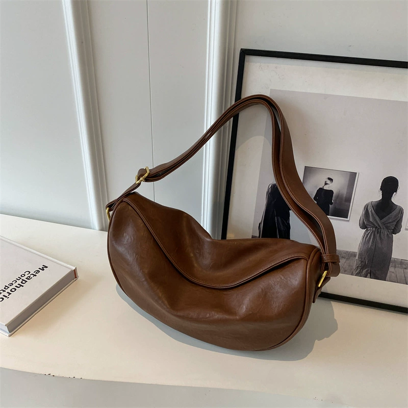 Плечевая сумка one-shoulder, демисезонная, маленькая, 26 × 11 × 14 см, премиальный дизайн