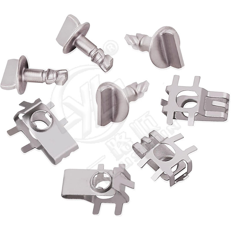 Adecuado para Ford importado Sharp Explorer Motor Placa de protección inferior Tornillo deflector clip Perno de hebilla de hierro J688