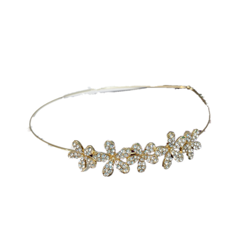 Fashion Three-dimensional Decorative Metal Thin Headband Wholesale Nihaojewelry display picture 6