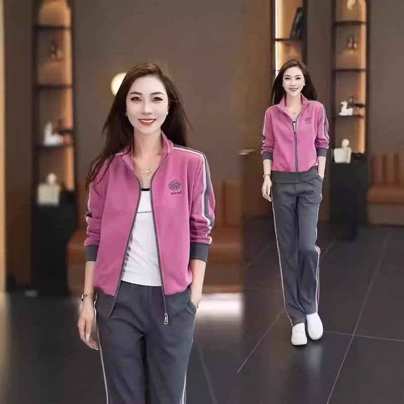 Spring and Autumn New Casual Sportswear suit Women's Fashionable Middle-aged and Elderly Mother's Western Style Age-reducing Belly Covering Two-piece Set Spring and Autumn New Casual Sportswear suit Women's Fashionable Middle-aged and Elderly Mother's Western Style Age-reducing Belly Covering Two-piece Set