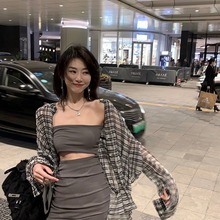 两件套灰色连衣裙女2021春夏新款修身显瘦开口包臀抹胸裙