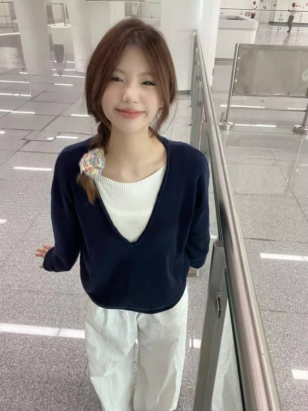 撞色假两件针织衫上衣女2025新款韩系早秋季设计感慵懒学院风毛衣|undefined
