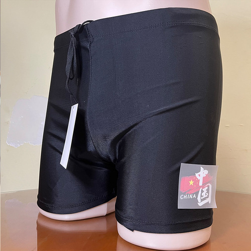 Swimming trunks for hot springs, plus-size swimwear, baggy-style men's swimwear, quick-dry swimsuits, swim caps, swimming goggles, and water-resistant swim trunks