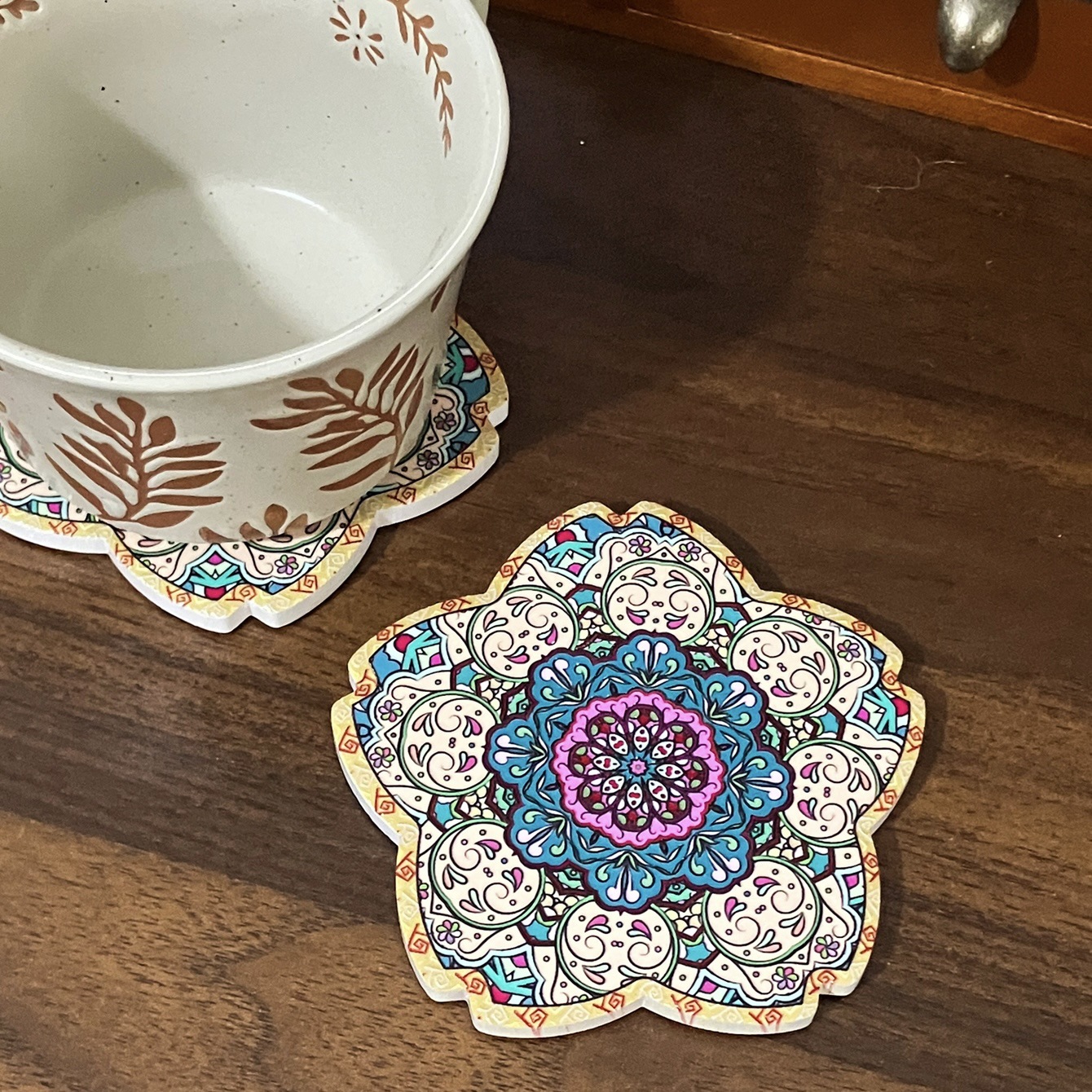 Transfronteriza nueva forma de pétalo en relieve tridimensional artesanía hogar creativo corcho estera de aislamiento de mesa de café de Europa y América estera