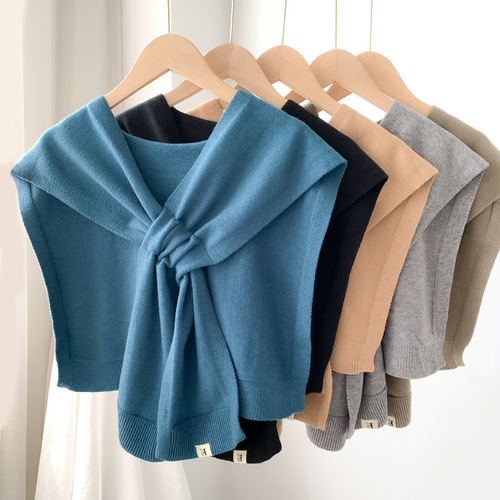 New  Korean Dongdaemun Cross-Shoulder Shawl with Decorative Woolen Scarf for Women, Korean Style, Versatile Knit Scarf