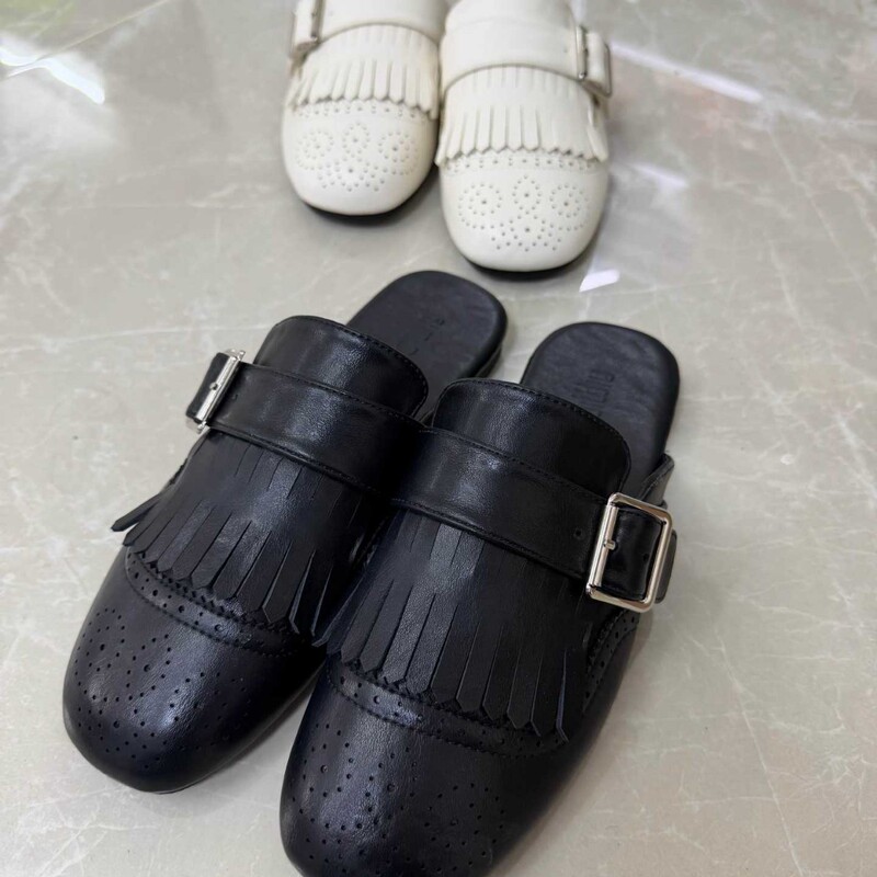 In Stock~Carved Tassel Mules for Women, Low-Heeled Closed-Toe Half Slippers, Summer Belt Buckle Closed-Toe Outdoor Sandals for Women In Stock~Carved Tassel Mules for Women, Low-Heeled Closed-Toe Half Slippers, Summer Belt Buckle Closed-Toe Outdoor Sandals for Women
