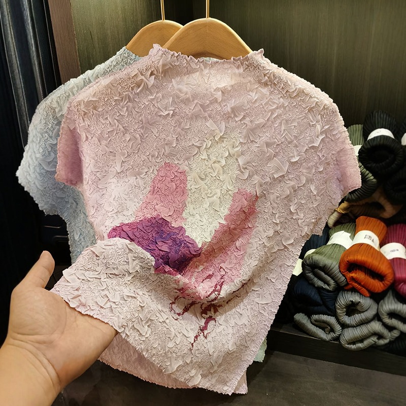 Áo thun nữ tay ngắn cổ tròn in họa tiết nhăn cao cấp — Màu xanh lam nhạt, Màu hồng