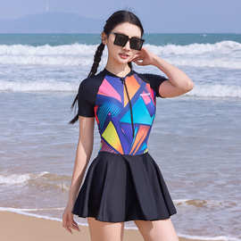 老客欧美印花连体泳衣女防嗮修身保守三角带裙泳装游泳衣批发