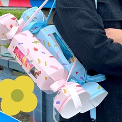 六一ins風透明窓を開けて子供のお土産キャンディーお菓子デザートケーキ包装箱を手に入れる