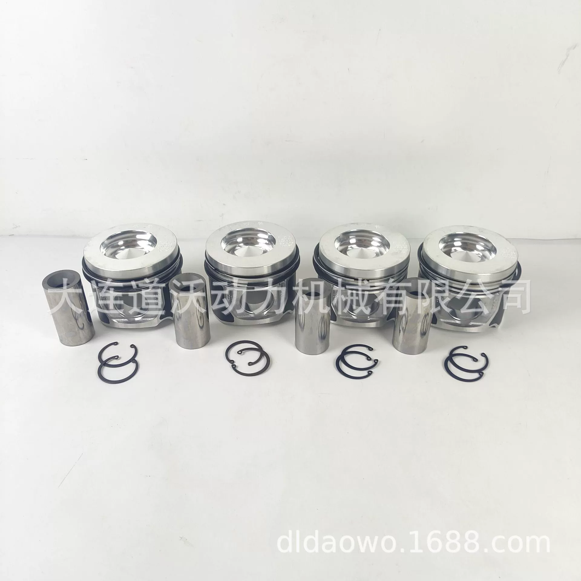 BFM2012C engine is enlarged 0.5 piston assembly 04284179 0428369