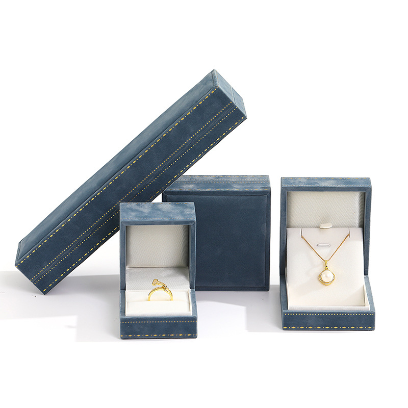 Haze blue; lace pendant box (73*83*35)