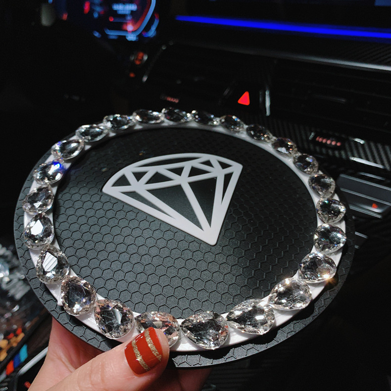 Car-mounted diamond crown car perfume seat crystal creative car perfume seat ornaments female car interior decorations