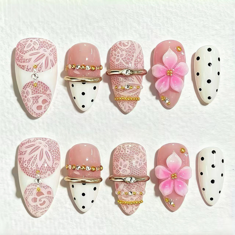 White lace 3D gold-plated floral polka dot French-style ultra-short almond press-on nails, cross-border European and American ins nail patches White lace 3D gold-plated floral polka dot French-style ultra-short almond press-on nails, cross-border European and American ins nail patches