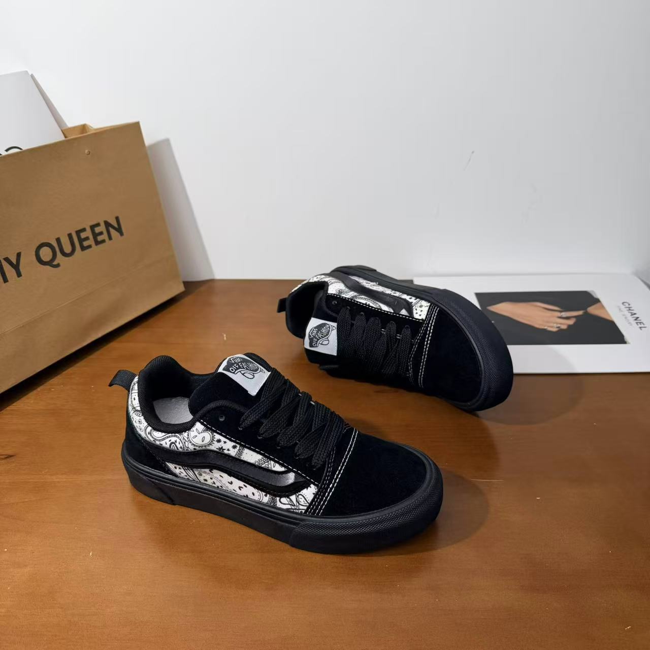 Classic Retro Niche Bread Shoes 2025 Spring New Breathable Couple Canvas Printed Casual Shoes Comfortable Board Shoes