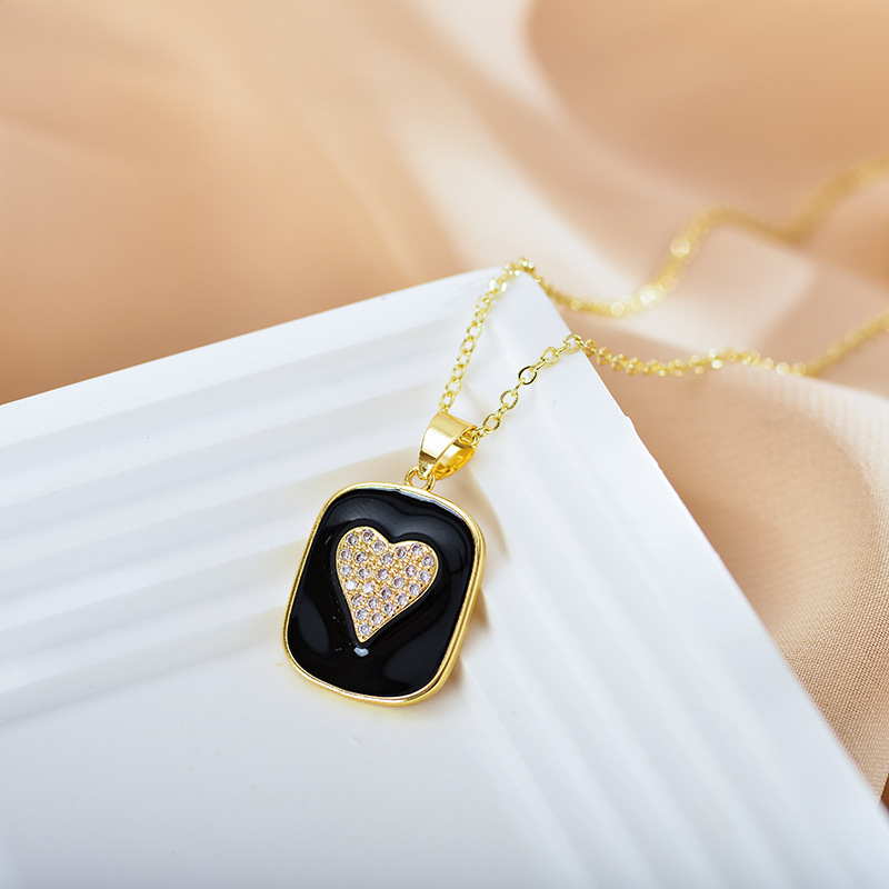 Fashion Heart Shape Alloy Copper Enamel Rhinestones Pendant Necklace display picture 4