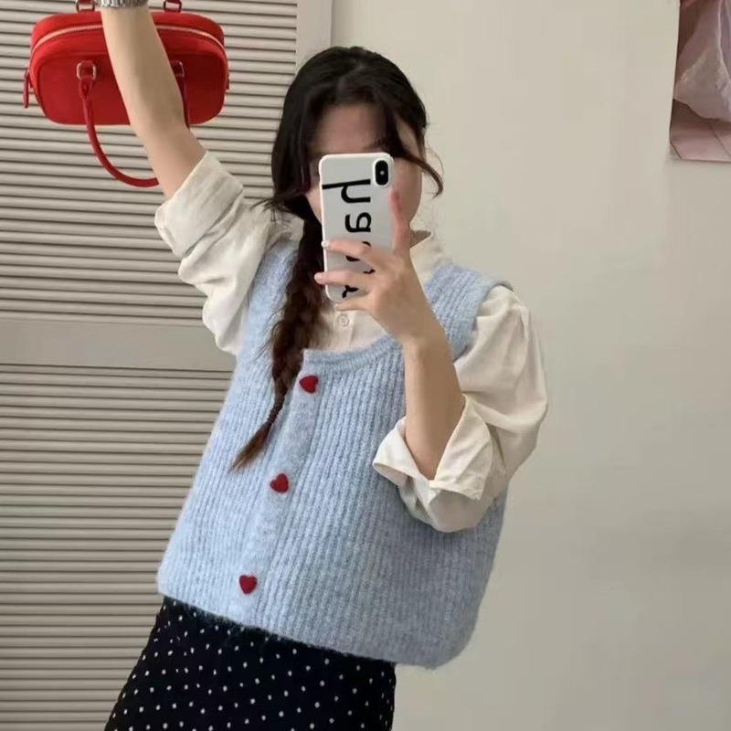 Sweet Love Button Waistcoat Sweater Vest Women's 2025 Early Spring Stacked Soft Waxy Knitted Cardigan Vest Short Top Sweet Love Button Waistcoat Sweater Vest Women's 2025 Early Spring Stacked Soft Waxy Knitted Cardigan Vest Short Top