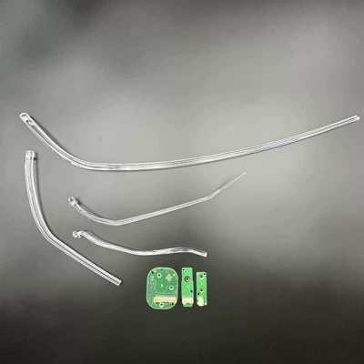 Gündüz işıqları, 17-19 Audi A4L Daytime Running - 4-light-guide-strips-for-the-upper-and-lower-passenger-3-large-and-small-light-sources