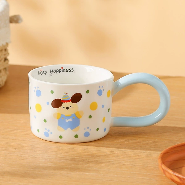 Blue tea cup, with little bears