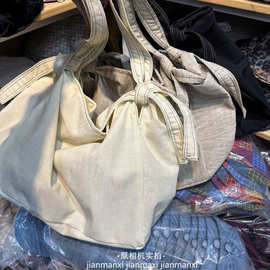 日系复古帆布包男女大容量斜挎包工装风邮差包文艺大学生上课背包